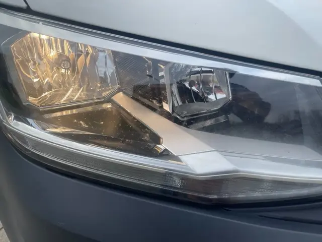 Volkswagen Caddy 2.0 TDI L2H1 BMT Hi. 2017 Diesel 18