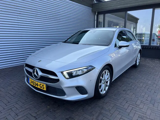 Mercedes-Benz A-Klasse 180 Advantage 2020 Benzine 17