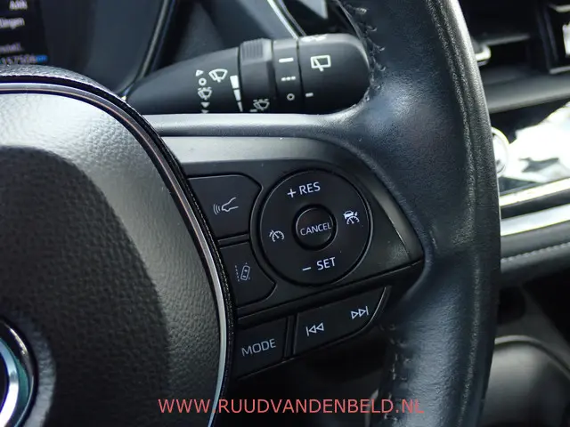 Toyota Corolla 1.8 Hybrid Business 2021 Hybride Benzine 15