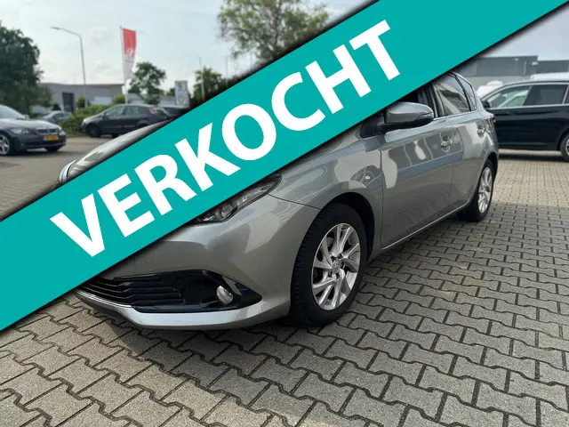 Toyota Auris 1.2T Dynamic 2017 Benzine