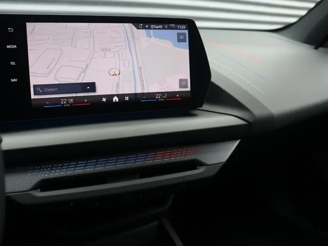 BMW 1 Serie 5-deurs 120 2025 Benzine 18