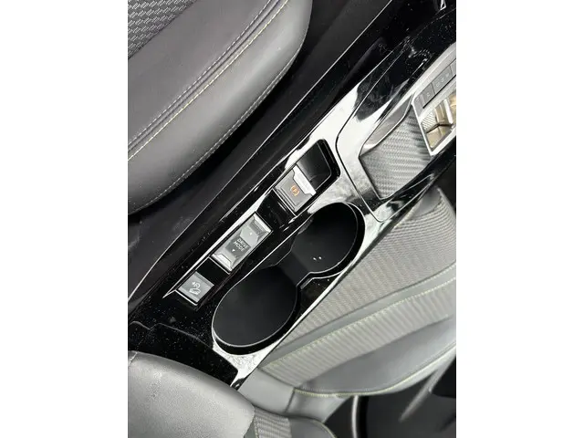 Peugeot 2008 1.2 Hybrid 145 PK GT 2025 Hybride Benzine 52