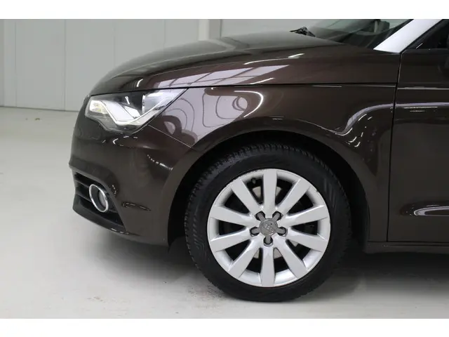 Audi A1 Sportback 1.4 TFSI Pro Line 2012 Benzine 8