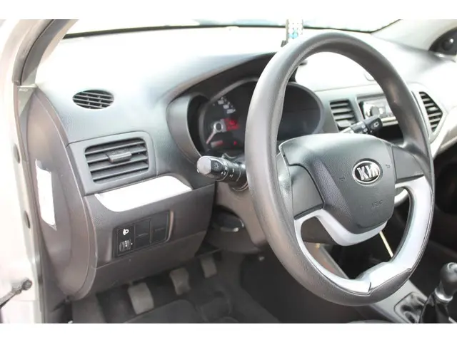 Kia Picanto 1.0 CVVT 2012 Benzine 12