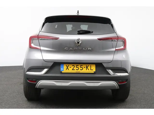 Renault Captur 1.3 mild hybrid 160 techno 2023 Benzine 8