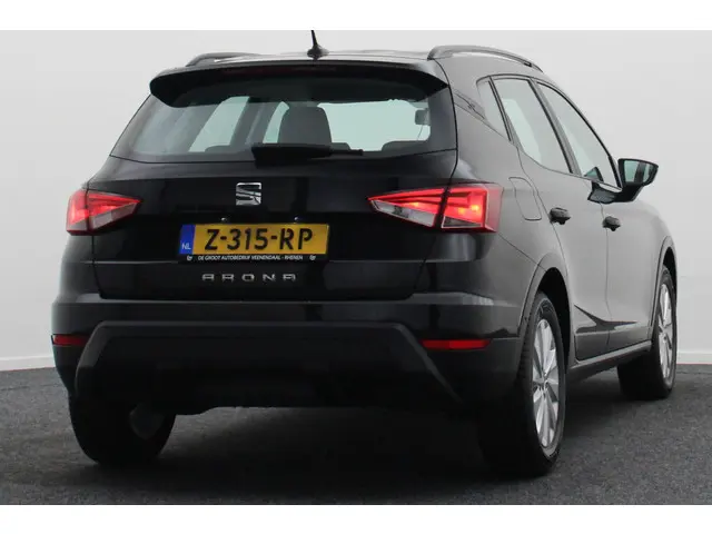 SEAT Arona 1.0 TSI Style Business Intense 2021 Benzine 18