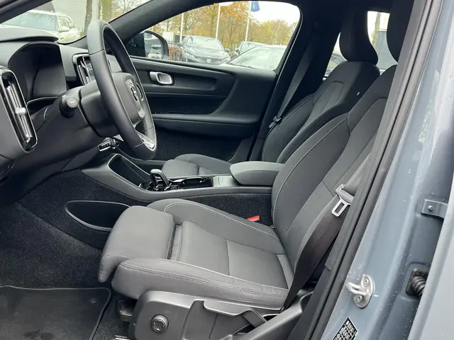 Volvo XC40 Recharge Core 70 kWh 2022 Elektrisch 16