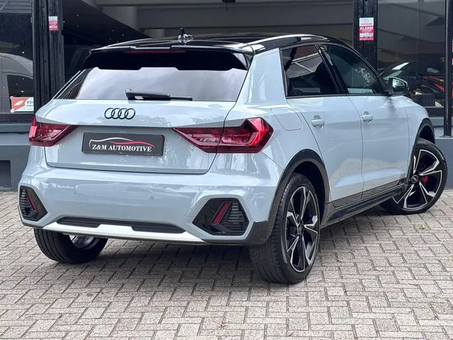 Audi A1 citycarver 35 TFSI S-Line Edition 2021 Benzine 6