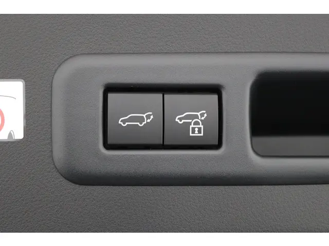 Lexus LBX Elegant 2WD 2025 Hybride Benzine 32