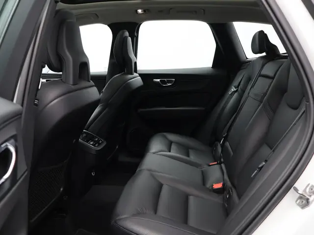 Volvo XC60 T5 AWD Inscription 2017 Benzine 6