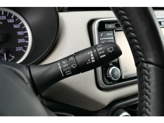 Nissan Micra 0.9 IG-T Business Edition 2018 Benzine 28