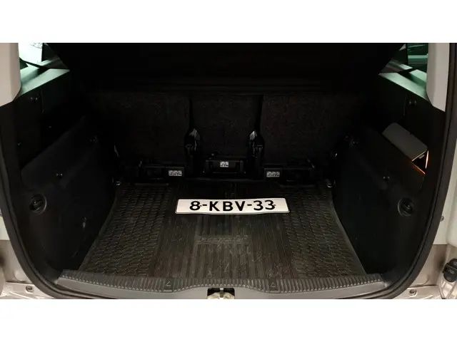 Škoda Roomster 1.2 TSI Arctic 2013 Benzine 13