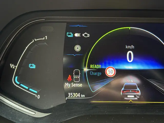 Renault Arkana 1.6 E-Tech Hybrid R.S. Line 2022 Benzine 28