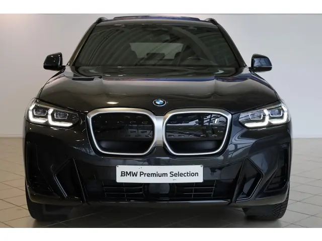 BMW iX3 Executive 80 kWh 2023 Elektrisch 4