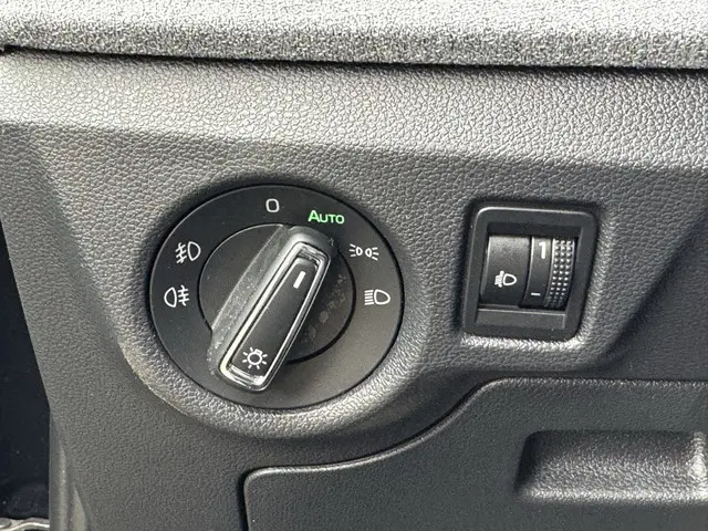 Škoda Kamiq FACELIFT Selection 1.0 TSI 2024 Benzine 17