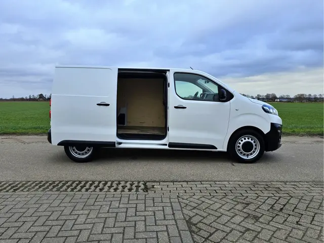 Citroën Jumpy 2.0 BlueHDI 120 M Club L2 H1 2021 Diesel 24