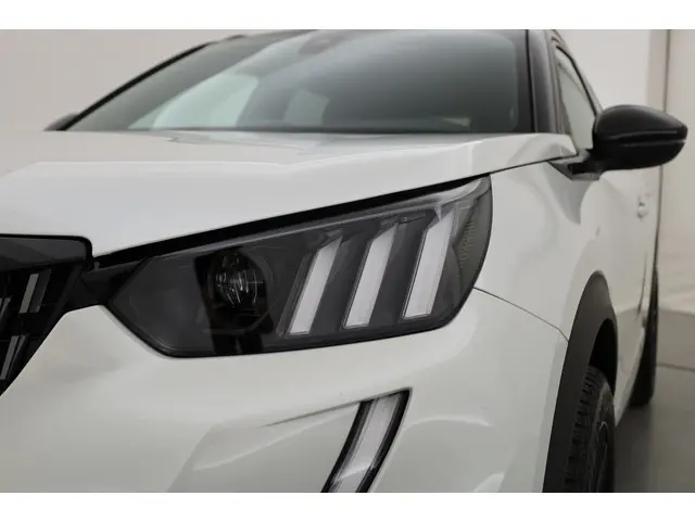 Peugeot 2008 1.2 PureTech GT Pack 2021 Benzine 30