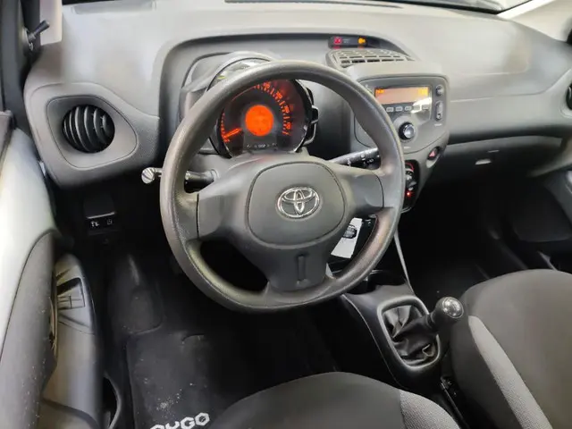 Toyota Aygo 1.0 VVT-i x 2016 Benzine 6