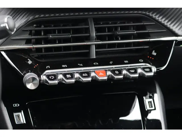 Peugeot 2008 1.2 PureTech GT Pack Aut8 | 2021 Benzine 31