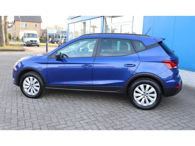 SEAT Arona 3