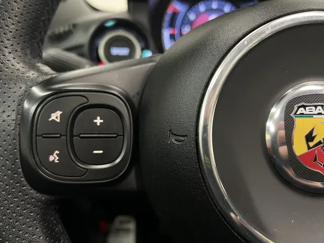 Abarth 500C 1.4 T-Jet Abarth 595 2018 Benzine 17