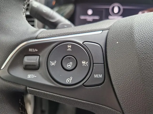 Opel Grandland 1.2 Turbo Ultimate 2024 Benzine 12