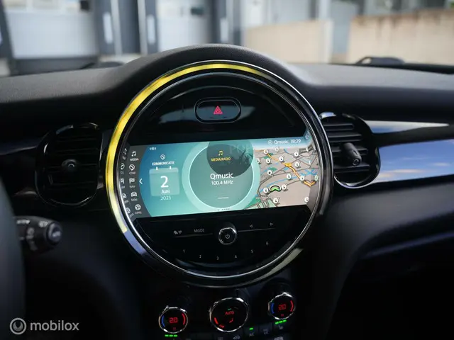 MINI Electric Mini Essential 33 kWh 2021 Elektrisch 23