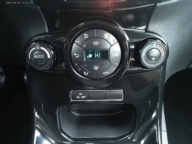 Ford Fiesta 1.0 Titanium (2016 +Airco ) 2016 Benzine 10