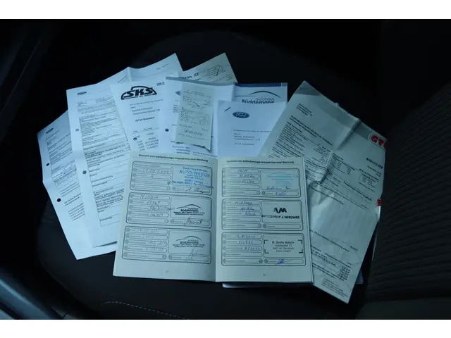 Ford Focus WAGON 1.6 TI-VCT TITANIUM AUT. 2013 Benzine 30