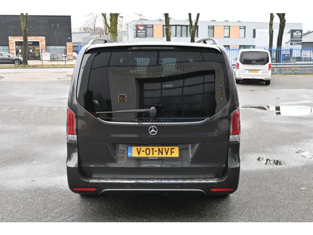 Mercedes-Benz V-Klasse 300d AMG L2 DC 2024 Diesel 16