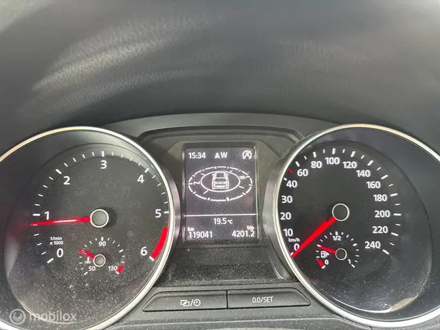 Volkswagen Polo 1.4 TDI Comfortline 2016 Diesel 8