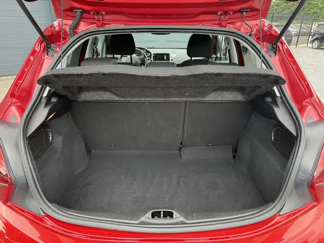 Peugeot 208 1.2 PureTech Signature 2019 Benzine 19