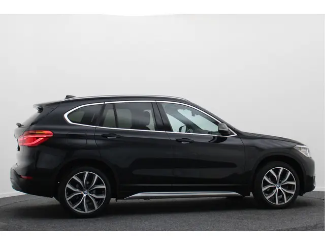 BMW X1 sDrive18i Centennial High Executive 2016 Benzine 9