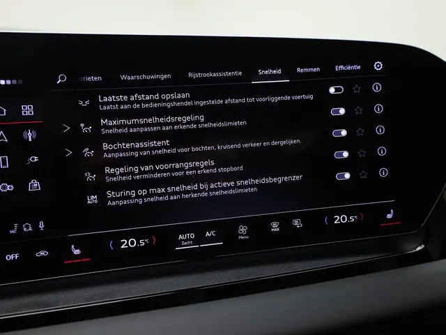 Audi Q6 e-tron S edition 286 PK 2026 Elektrisch 32