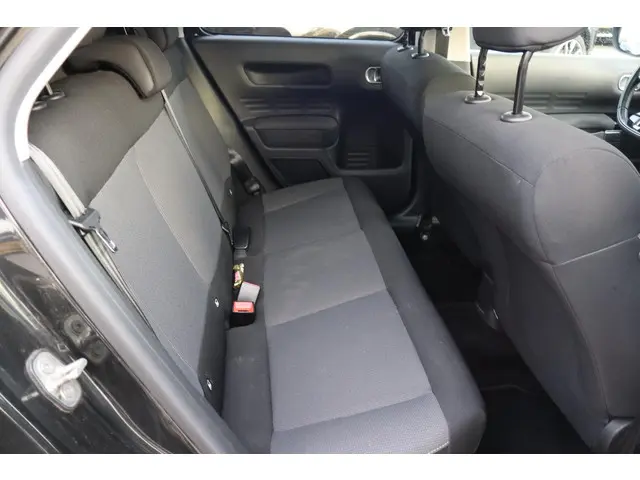 Citroën C4 Cactus 1.2 PureTech Shine 2015 Benzine 15