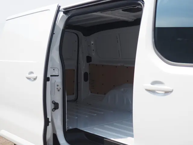 Opel Vivaro 2.0 CDTI L3H1 Innovation 2024 Diesel 14