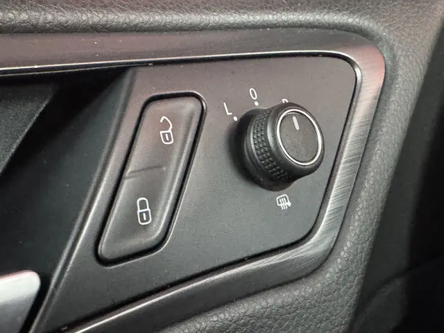 Volkswagen Golf 1.4 TSI Comfortline 2017 Benzine 37