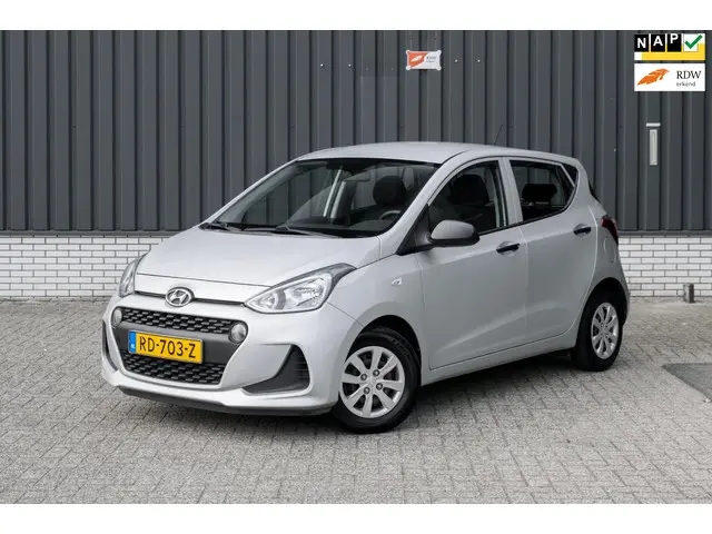 Hyundai i10 1.0i i-Motion*Airco* 2018 Benzine