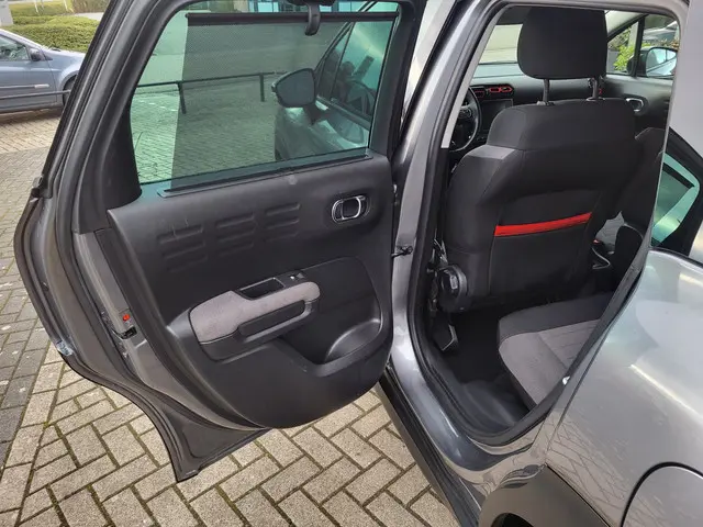 Citroën C3 Aircross 1.2 PureTech S&S Shine 2018 Benzine 9