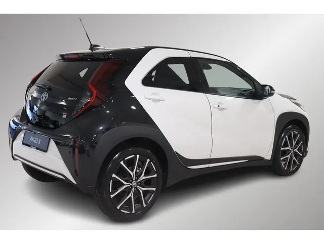 Toyota Aygo X Hybrid 115 GR Sport, 2026 Hybride Benzine 2