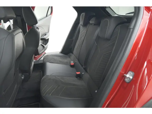 Peugeot 2008 PureTech 130 EAT8 GT 2024 Benzine 35
