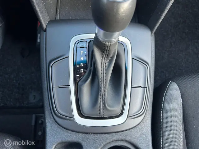 Hyundai Kona 1.6 GDI HEV Comfort 2020 Hybride Benzine 12