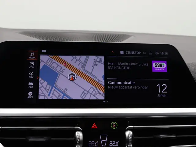 BMW 3 Serie Sedan 320d xDrive 2021 Diesel 23