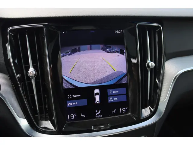 Volvo V60 2.0 B4 R-Design Aut8 | 2021 Benzine 16