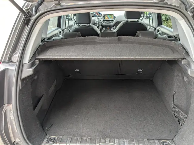 Peugeot 2008 1.2 PureTech Allure 2018 Benzine 23