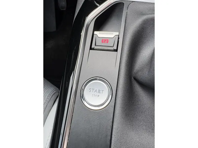 Peugeot 5008 1.2 PureTech Allure 2017 Benzine 10