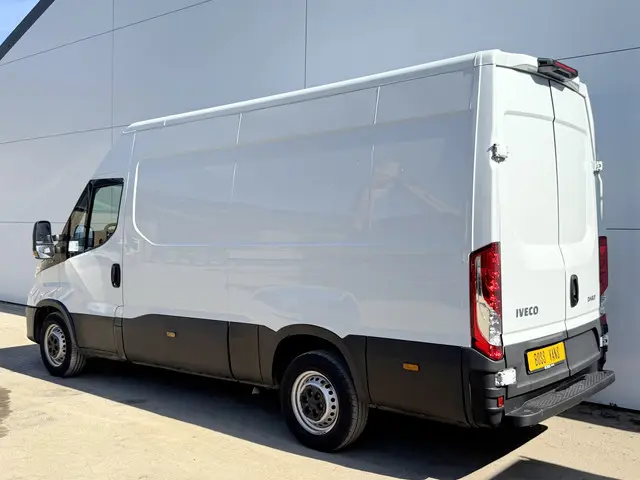 Iveco Daily 35S14 2022 Diesel 2