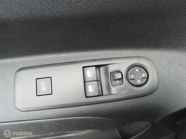 Opel Combo 1.6D L1H1 Innovation 2018 Diesel 25