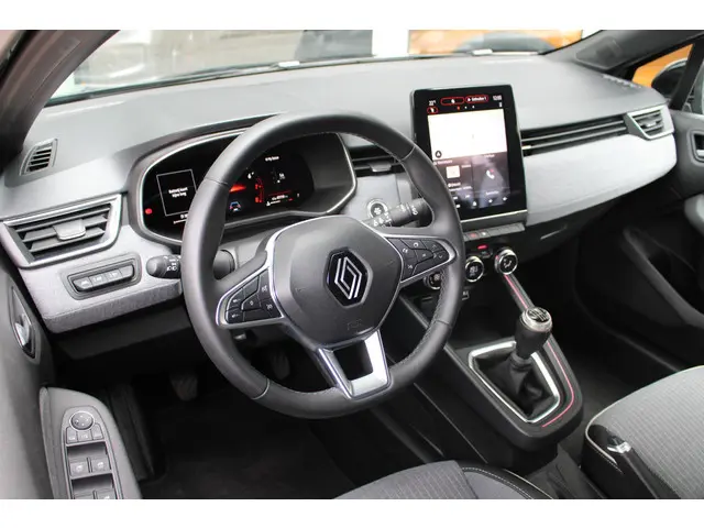 Renault Clio 1.0 TCe 90 GPF techno 2024 Benzine 25