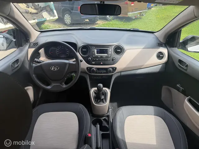 Hyundai i10 1.0i i-Motion Comfort 2015 Benzine 11